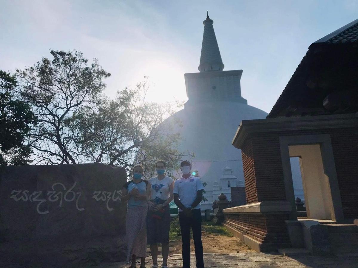The City Tourist Hotel Anuradhapura Eksteriør bilde