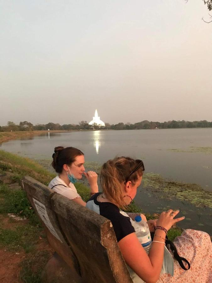 The City Tourist Hotel Anuradhapura Eksteriør bilde