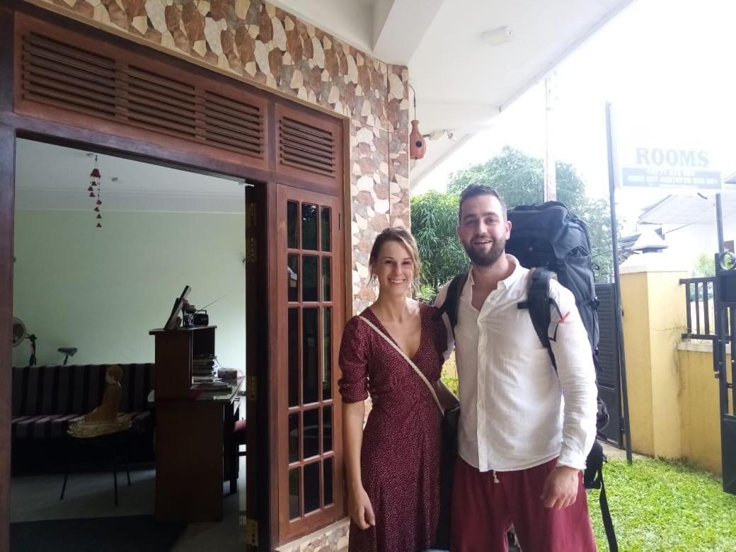 The City Tourist Hotel Anuradhapura Eksteriør bilde