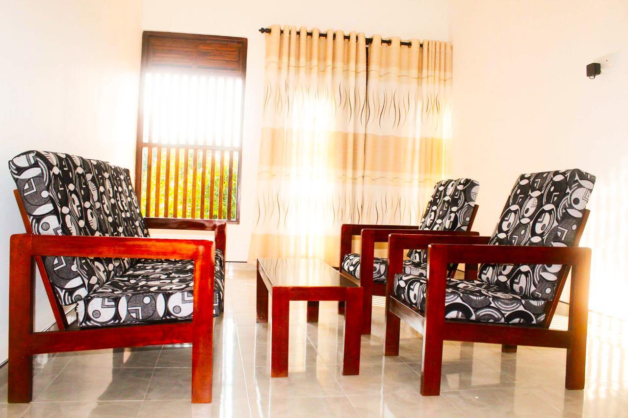 The City Tourist Hotel Anuradhapura Eksteriør bilde