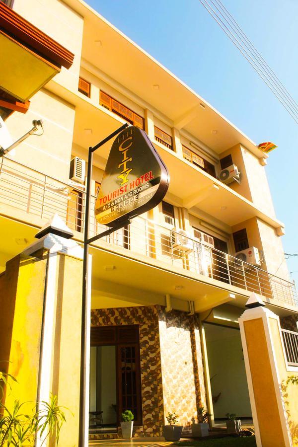 The City Tourist Hotel Anuradhapura Eksteriør bilde